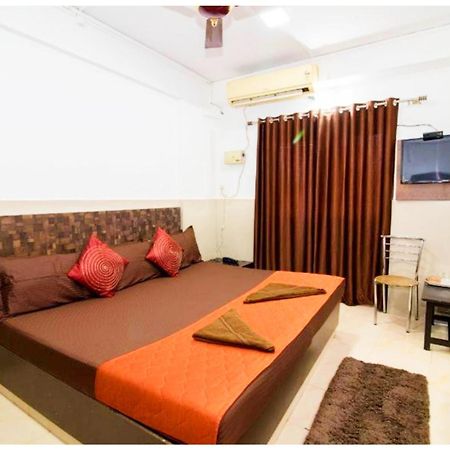 Hotel Premium Travellers # Inn Near Temple - Fully Air Conditioning Hotel - Hygiene And Spacious Room - A Top Rated Luxuary Hotel Merces エクステリア 写真