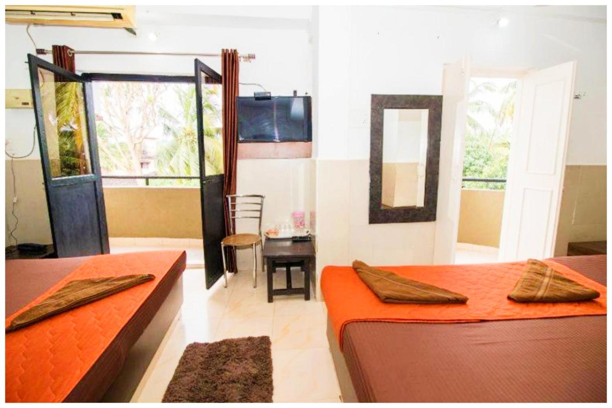 Hotel Premium Travellers # Inn Near Temple - Fully Air Conditioning Hotel - Hygiene And Spacious Room - A Top Rated Luxuary Hotel Merces エクステリア 写真