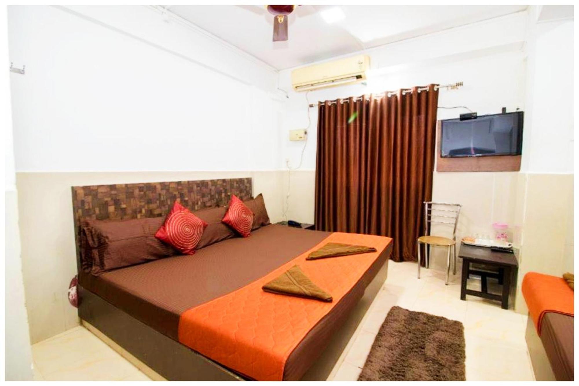Hotel Premium Travellers # Inn Near Temple - Fully Air Conditioning Hotel - Hygiene And Spacious Room - A Top Rated Luxuary Hotel Merces エクステリア 写真